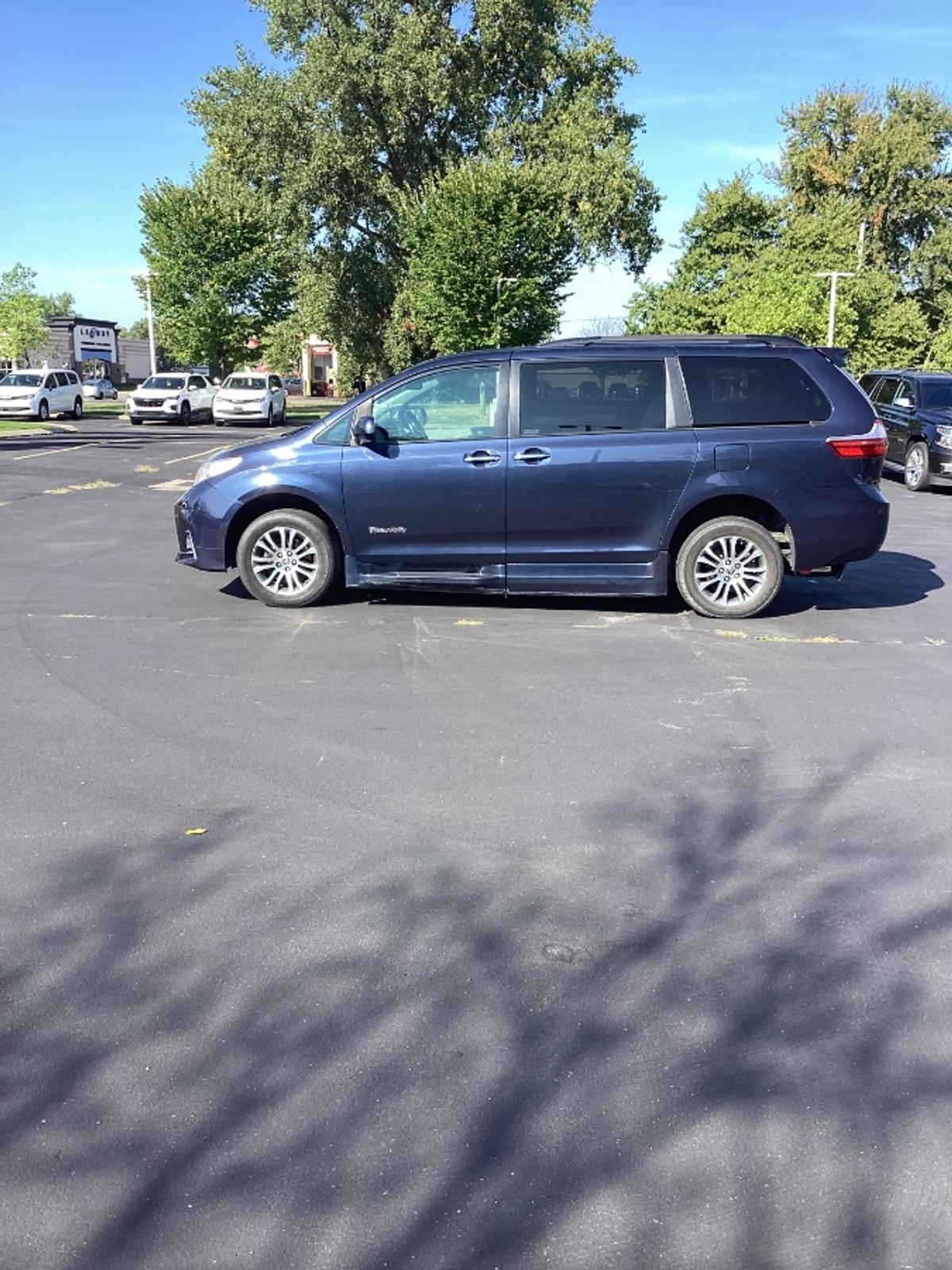 2020 TOYOTA SIENNA - Image 3