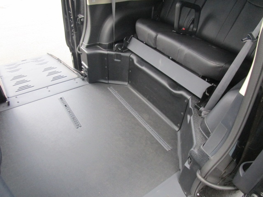 New 2026 Toyota Sienna Hybrid Limited - BraunAbility Side Entry Entry Fold Out Automatic Ramp