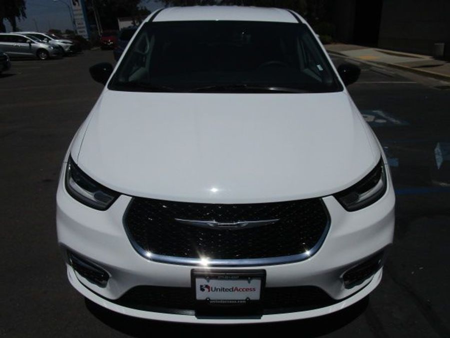 Used 2024 Chrysler Pacifica Touring L - BraunAbility Rear Entry Entry Fold Out Manual Ramp
