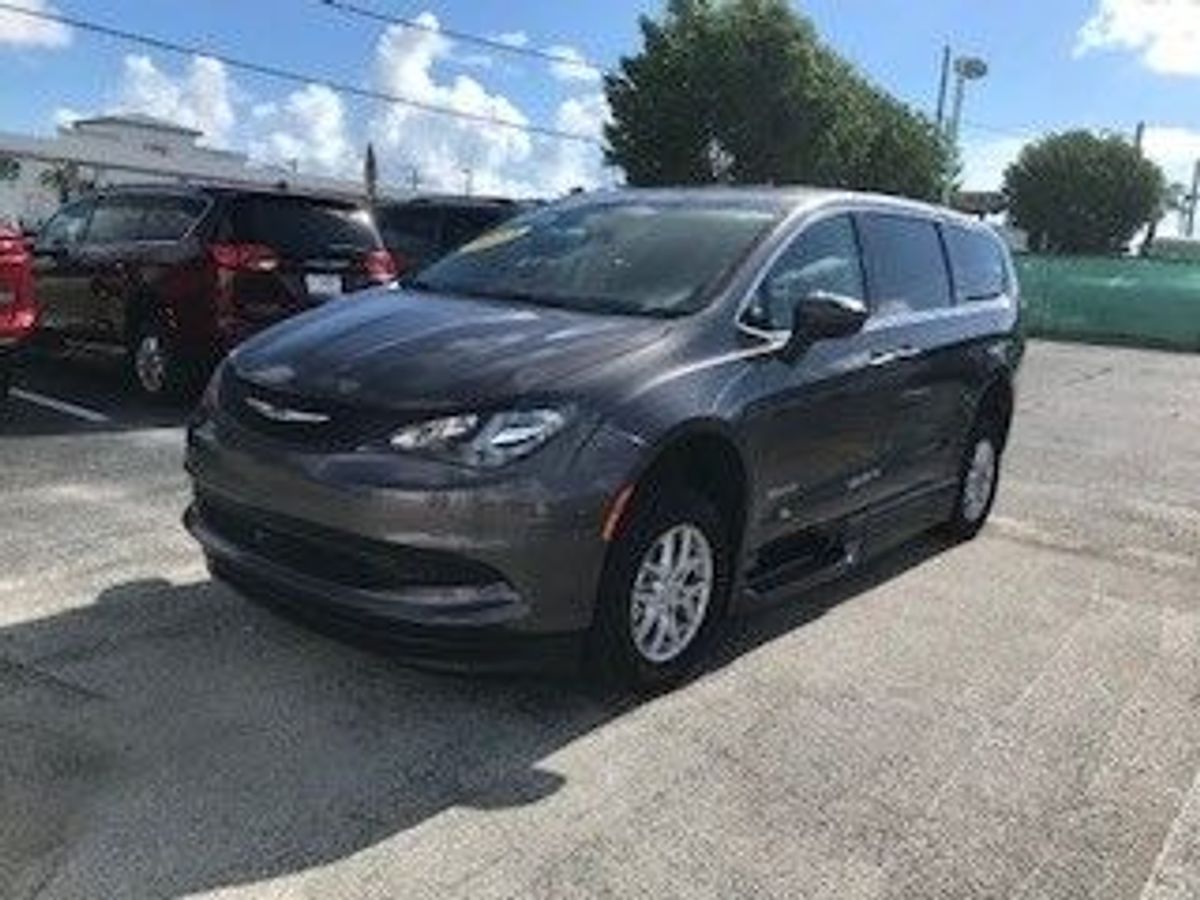 2023 CHRYSLER VOYAGER - Image 4