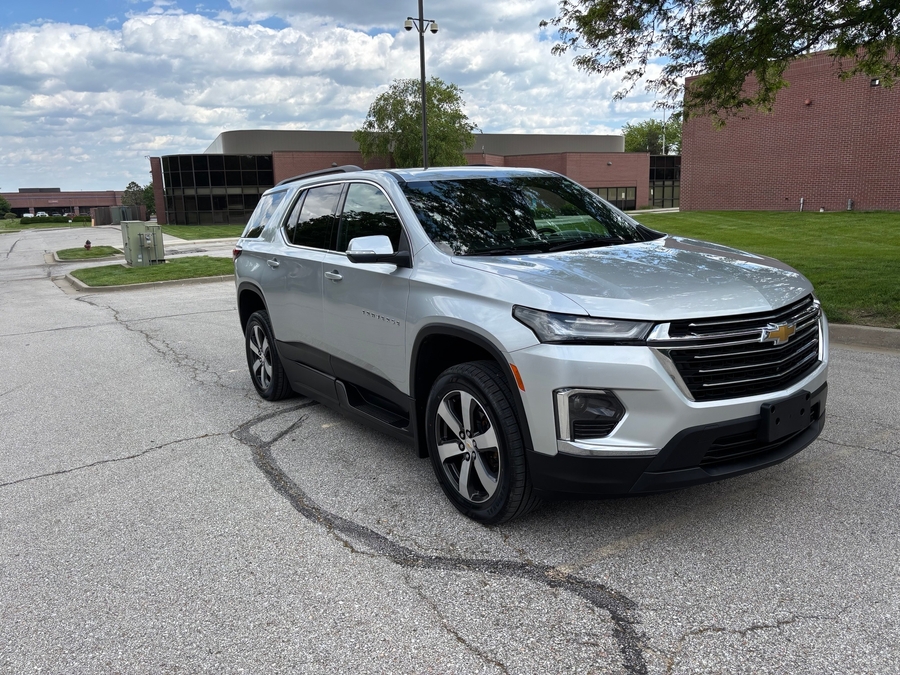 Used 2022 Chevrolet Traverse 3LT - BraunAbility Side Entry Entry In Floor Automatic Ramp