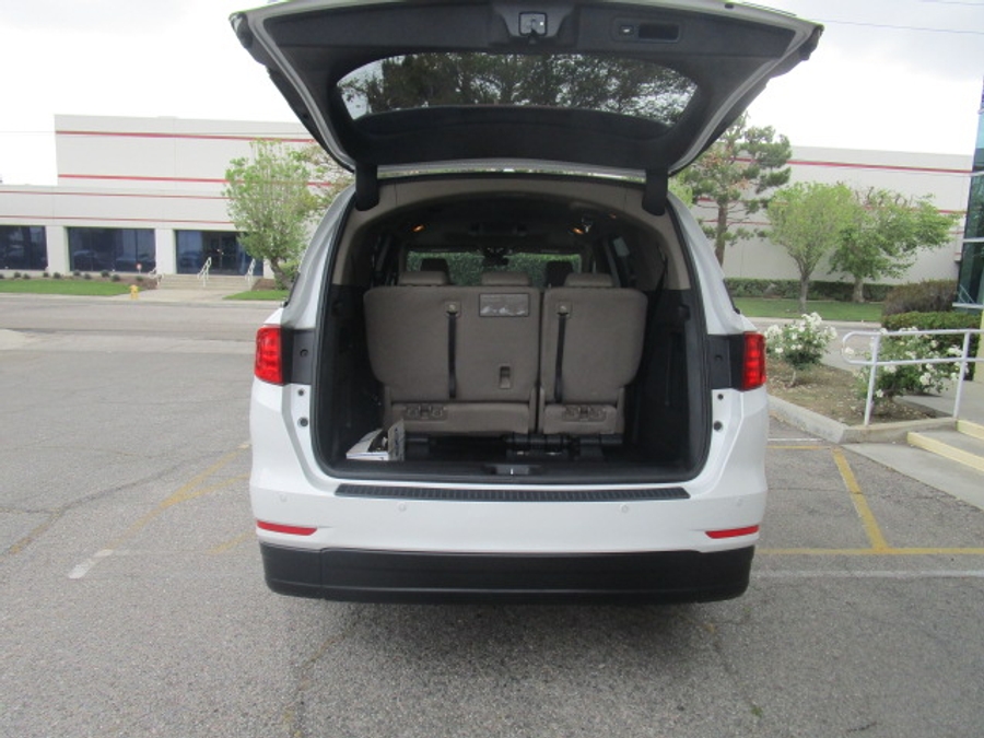Used 2022 Honda Odyssey Touring - VMI Side Entry Entry In Floor Automatic Ramp