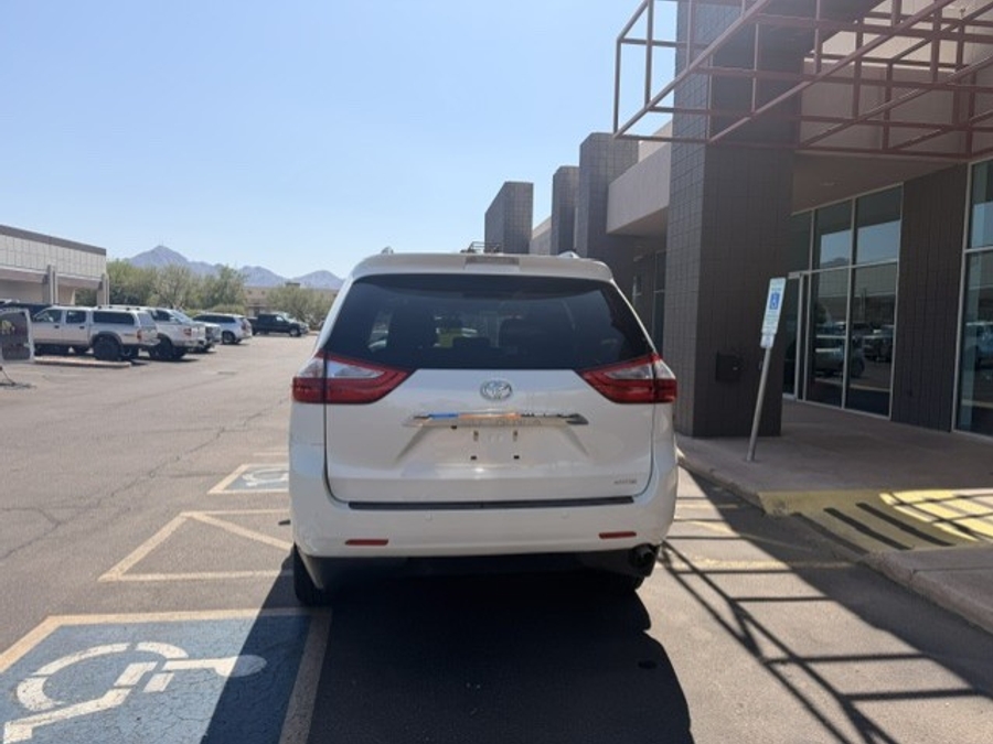 Used 2017 Toyota Sienna XLE - VMI Side Entry In Floor Automatic Ramp