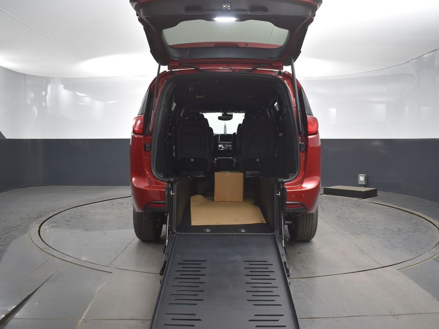 New 2025 Chrysler Voyager LX - BraunAbility Rear Entry Entry Fold Out Manual Ramp