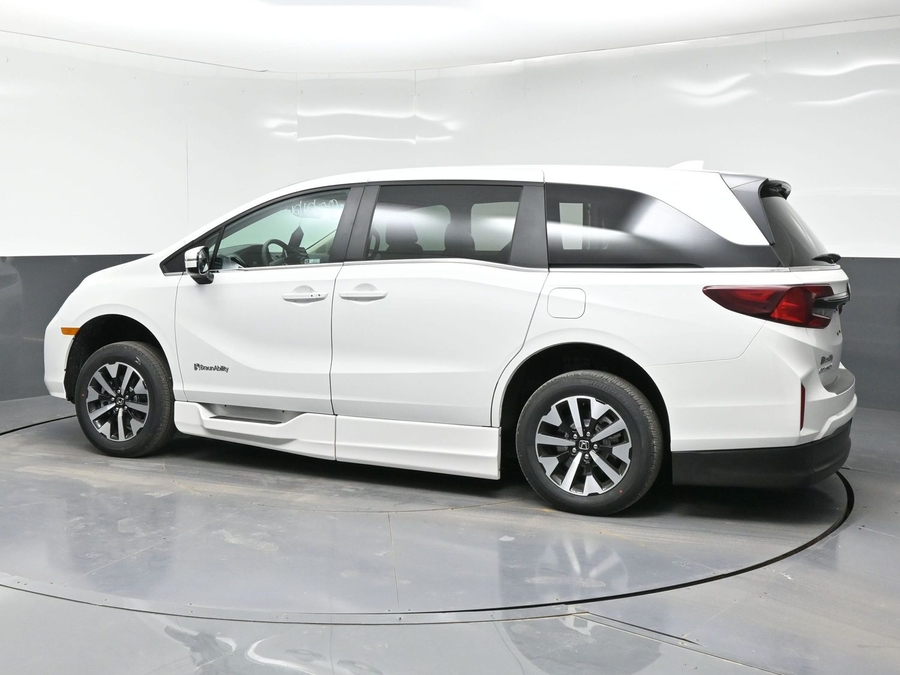 New 2026 Honda Odyssey EX-L - BraunAbility Side Entry Entry In Floor Automatic Ramp