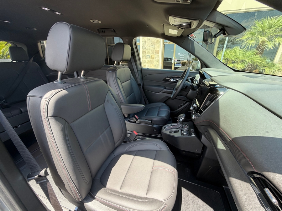 Used 2023 Chevrolet Traverse 2LT - BraunAbility Side Entry In Floor Automatic Ramp