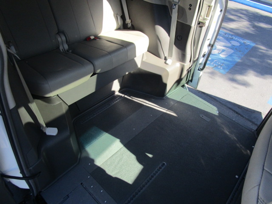 Used 2017 Toyota Sienna XLE Base - VMI Side Entry Entry In Floor Automatic Ramp