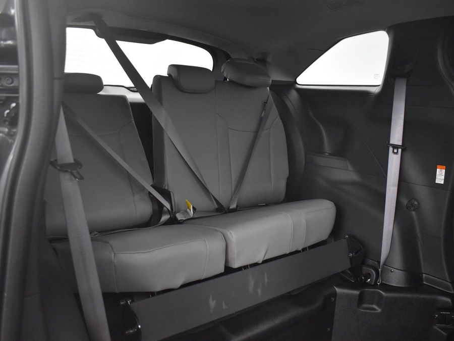 New 2025 Toyota Sienna Hybrid XLE Base - BraunAbility Side Entry Entry Fold Out Automatic Ramp