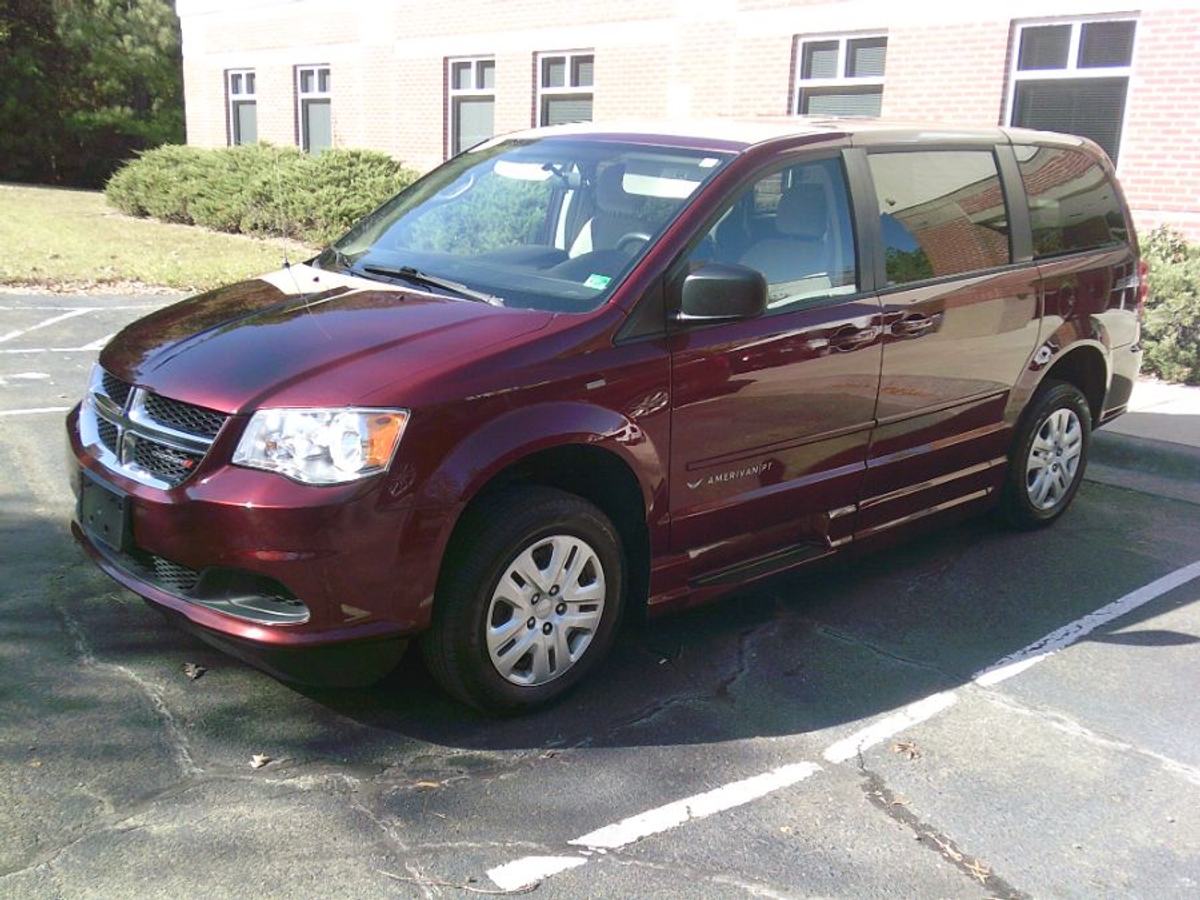 2017 DODGE GRAND CARAVAN - Image 5
