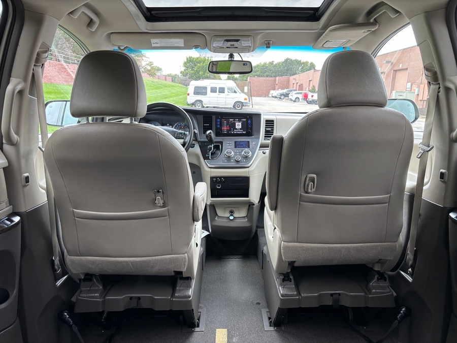 Used 2016 Toyota Sienna XLE - VMI Side Entry In Floor Automatic Ramp