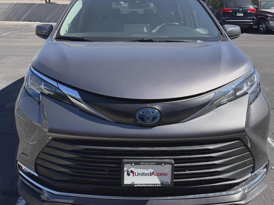 Used 2022 Chrysler Voyager LX -   Entry  Ramp