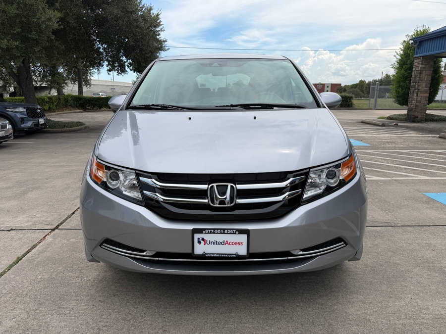 Used 2016 Honda Odyssey EX-L w/Navi - BraunAbility Side Entry Fold Out Automatic Ramp