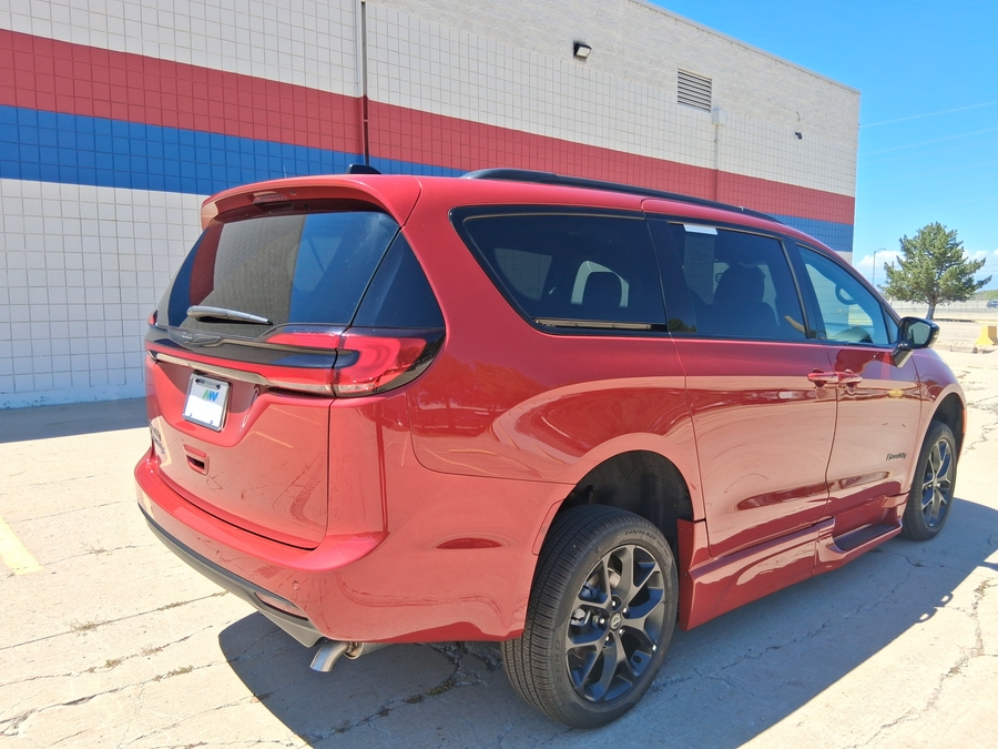 Red Chrysler Pacifica image number 12