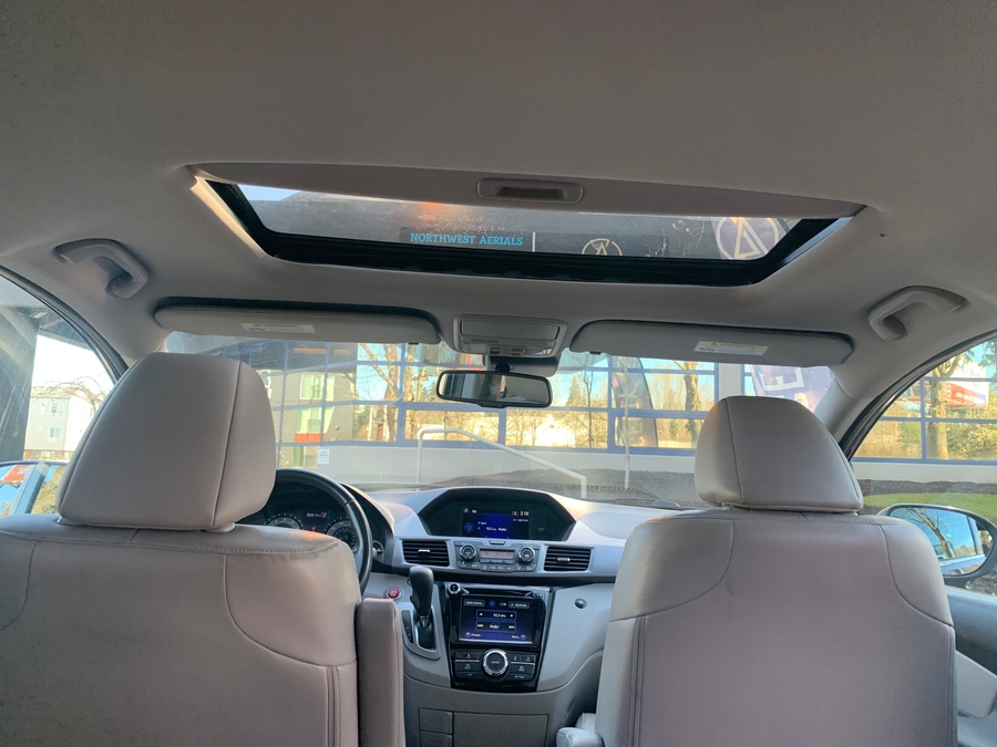 Used 2015 Honda Odyssey EX-L - VMI Side Entry Entry In Floor Automatic Ramp