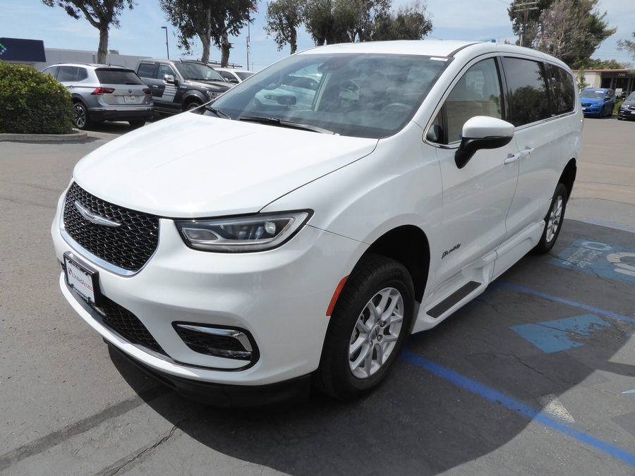 Used 2023 Chrysler Pacifica Touring L - BraunAbility Side Entry Fold Out Automatic Ramp