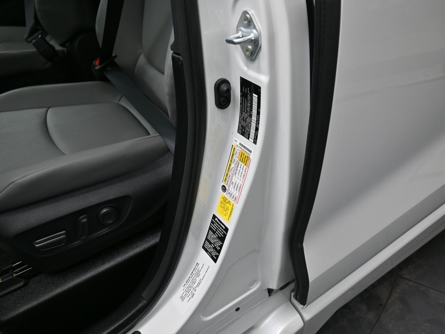 New 2026 Toyota Sienna Hybrid XLE Add - BraunAbility Side Entry Entry Fold Out Automatic Ramp