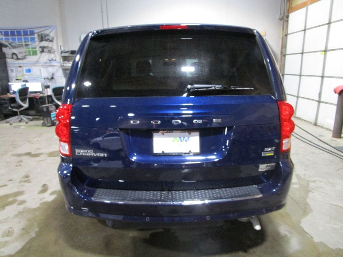 2015 DODGE GRAND CARAVAN - Image 8
