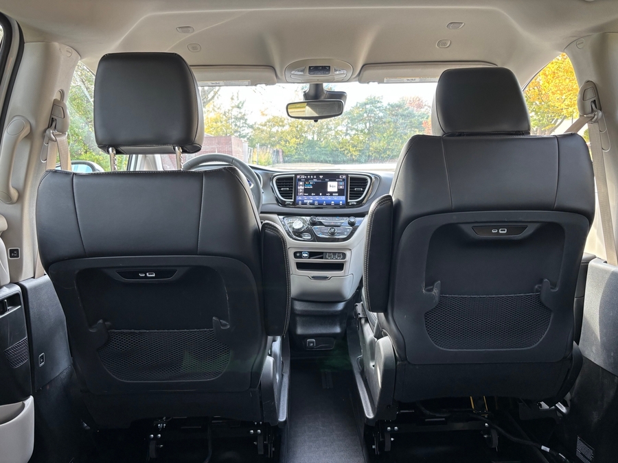 Used 2024 Chrysler Pacifica Touring L - BraunAbility Side Entry Entry In Floor Automatic Ramp