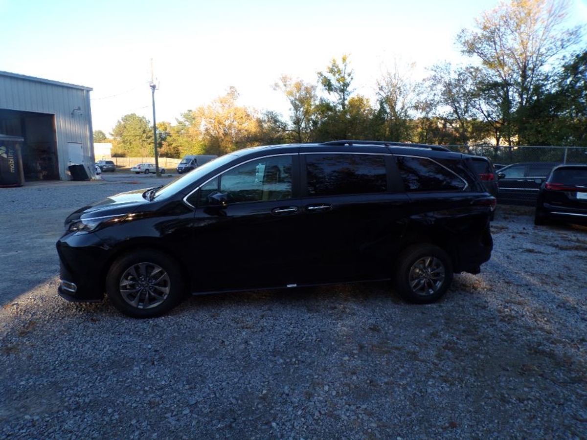 2024 TOYOTA SIENNA - Image 20