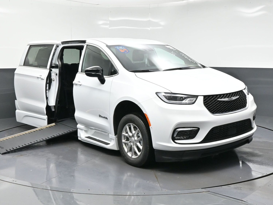 White Chrysler Pacifica with Side Entry Automatic In Floor ramp