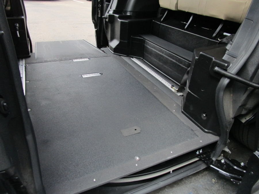 Used 2024 Toyota Sienna Hybrid XLE Base - VMI Side Entry Entry In Floor Automatic Ramp