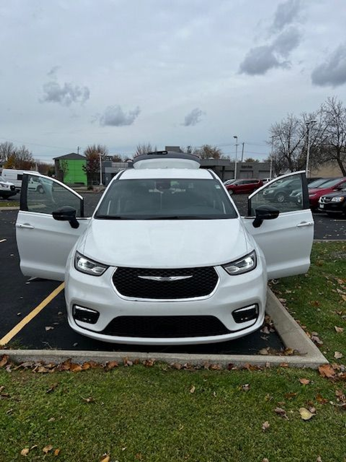 2026 CHRYSLER PACIFICA - Image 8