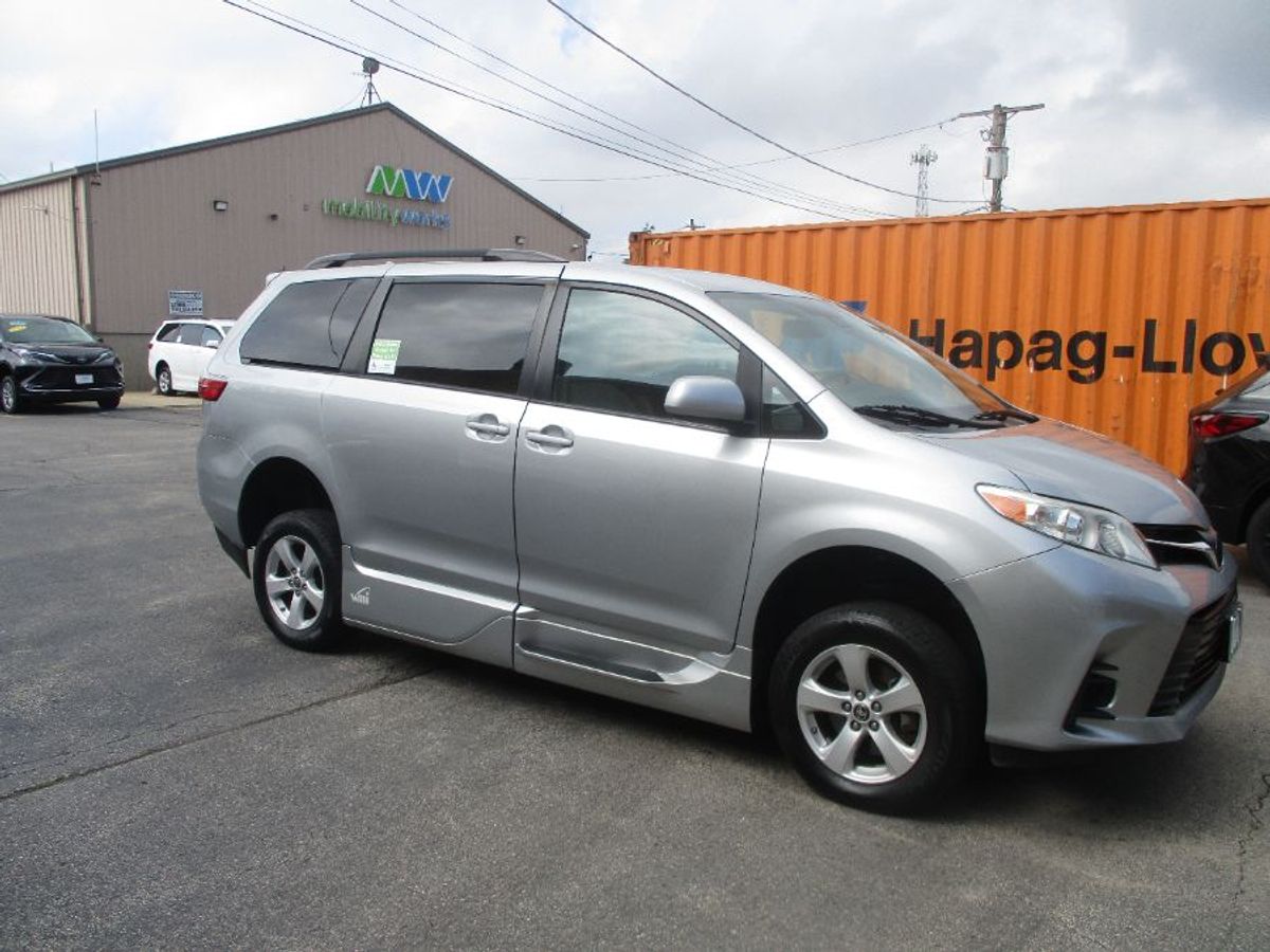 2020 TOYOTA SIENNA - Image 3