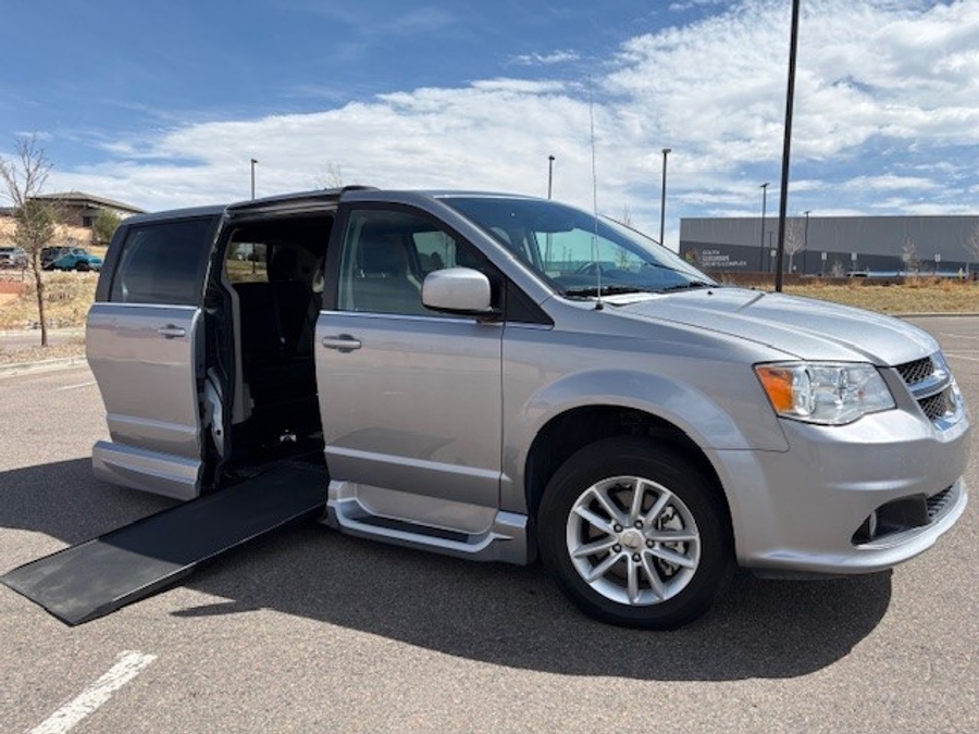 Used 2019 Dodge Grand Caravan SXT - VMI Side Entry Entry In Floor Automatic Ramp