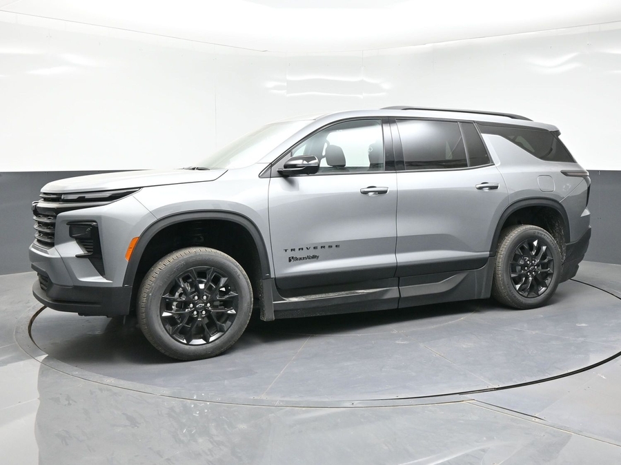New 2026 Chevrolet Traverse 1LT Midnight - BraunAbility Side Entry Entry In Floor Automatic Ramp