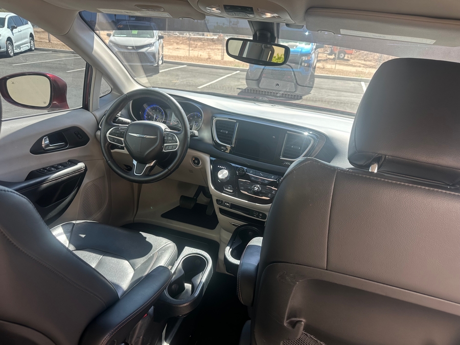 Used 2020 Chrysler Pacifica Touring L - BraunAbility Side Entry Entry In Floor Automatic Ramp