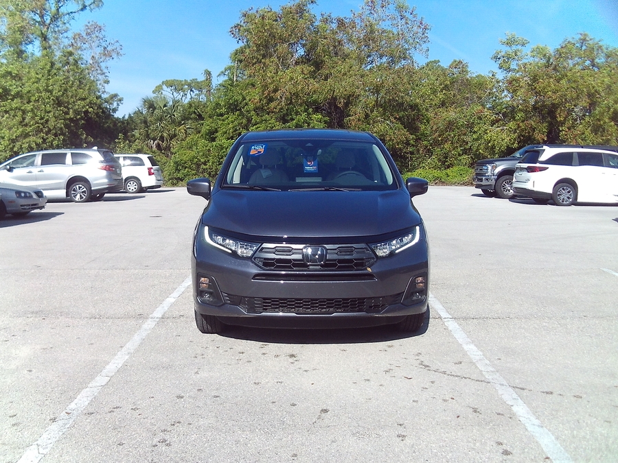 Grey Honda Odyssey with Side Entry Automatic In Floor ramp