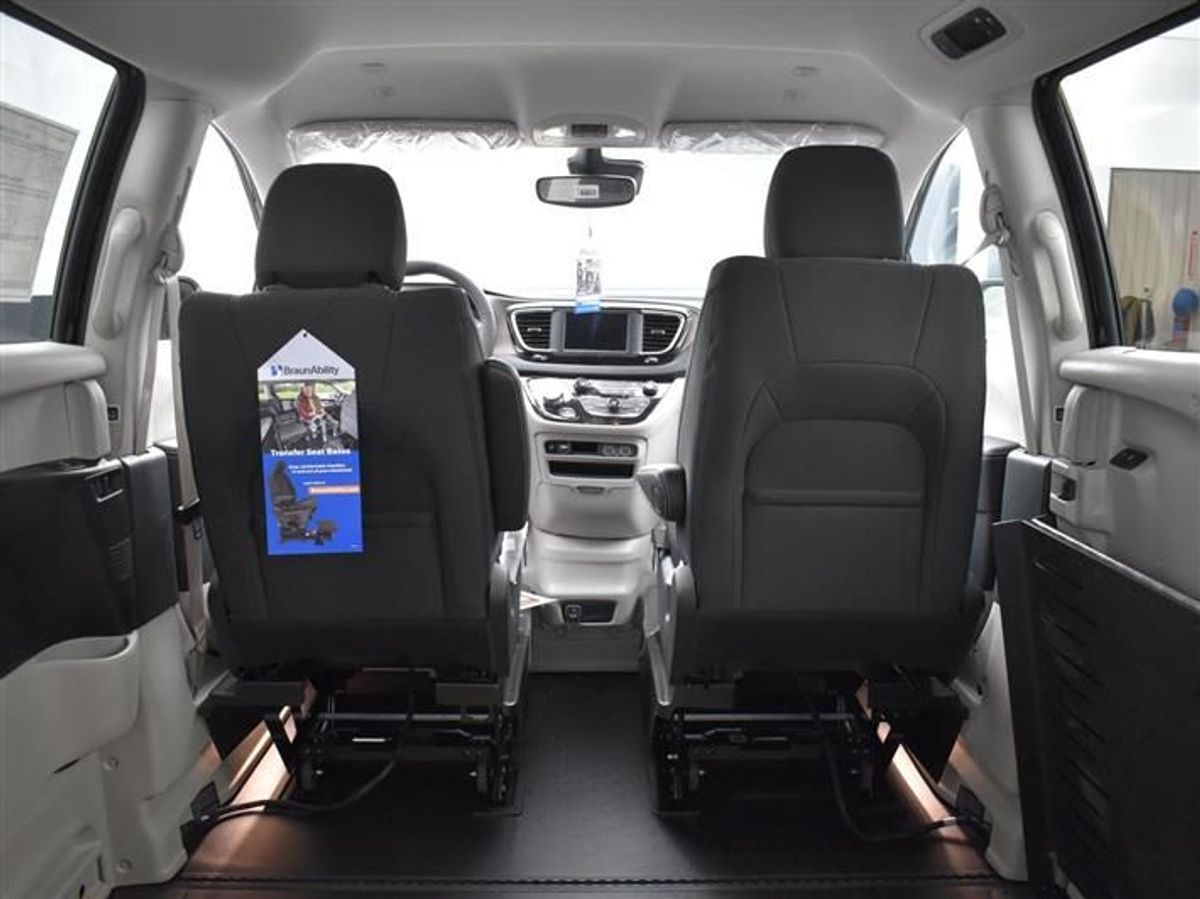 2023 CHRYSLER VOYAGER - Image 20