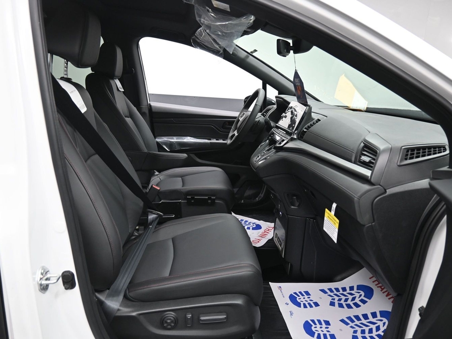New 2026 Honda Odyssey Sport - BraunAbility Side Entry Entry In Floor Automatic Ramp