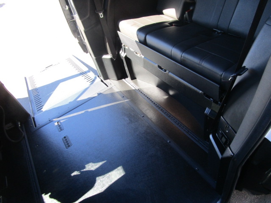 Used 2023 Chevrolet Traverse 2LT RS - BraunAbility Side Entry Entry In Floor Automatic Ramp