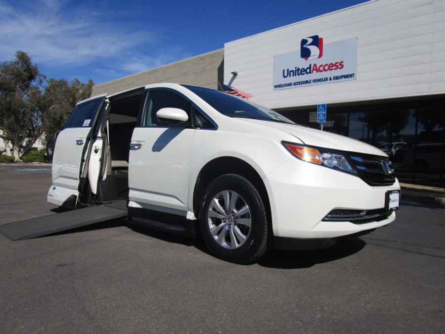 Used 2016 Honda Odyssey EX-L - VMI Side Entry Entry In Floor Automatic Ramp