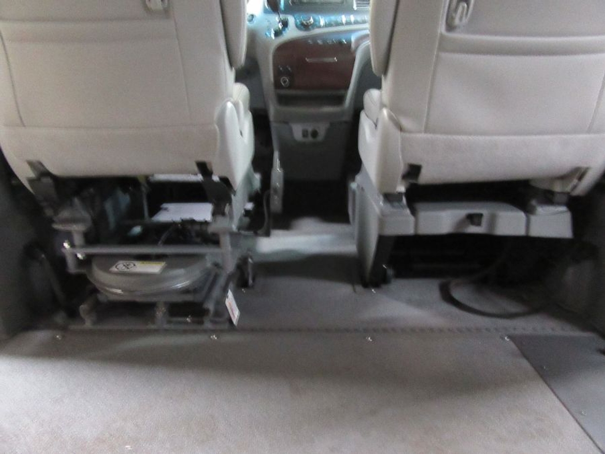 2014 TOYOTA SIENNA - Image 24