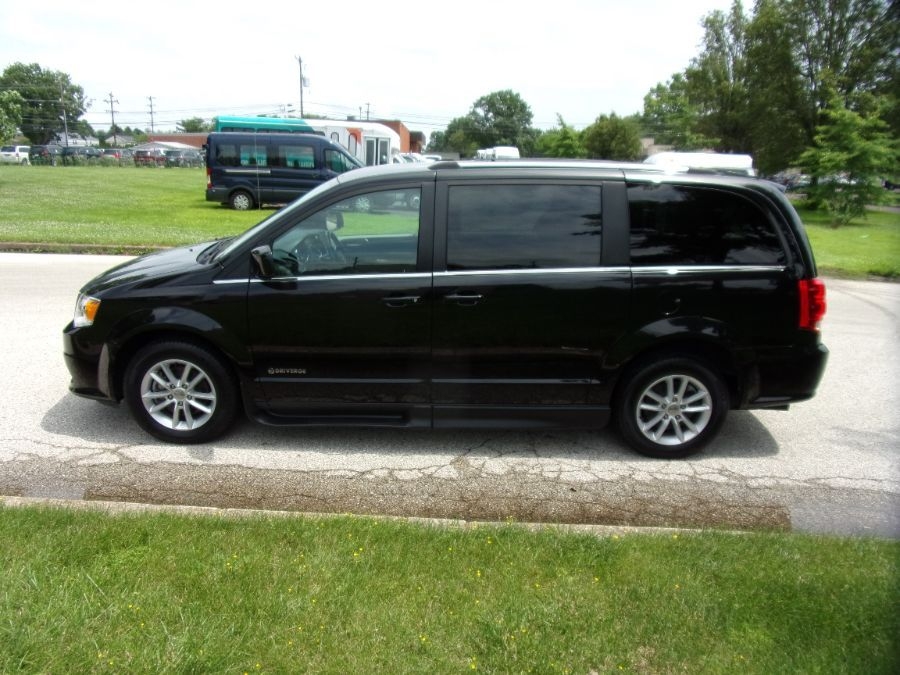 Black Dodge Grand Caravan image number 3