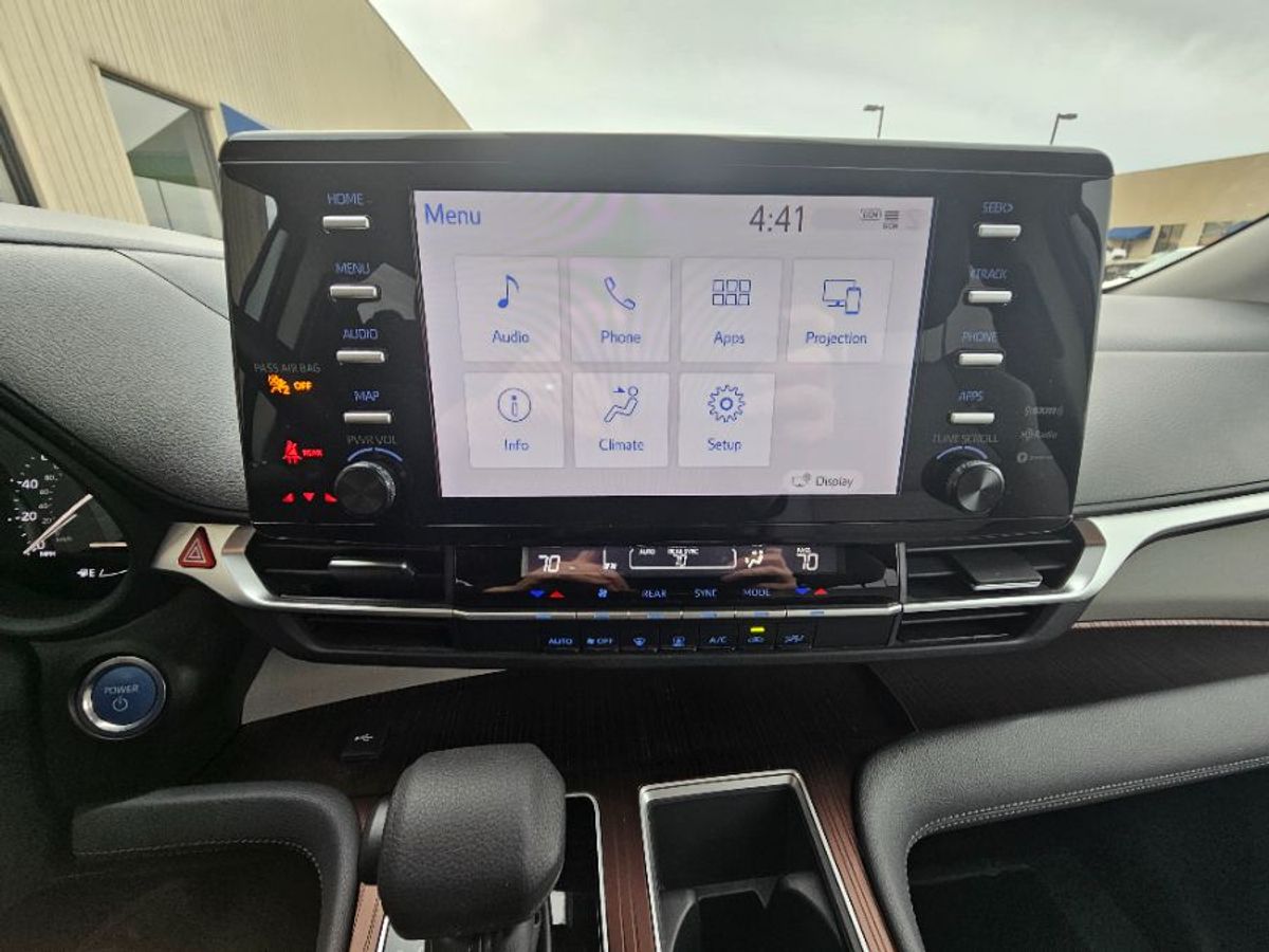 2023 TOYOTA SIENNA - Image 14