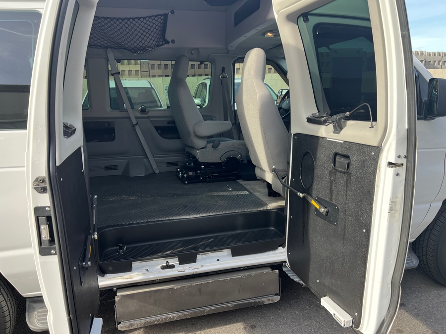 Used 2014 Ford E-Series E-350 SD XL - OTH Side Entry Entry Lift Automatic Ramp