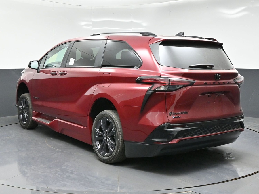 New 2026 Toyota Sienna Hybrid XSE Sport - BraunAbility Side Entry Fold Out Automatic Ramp
