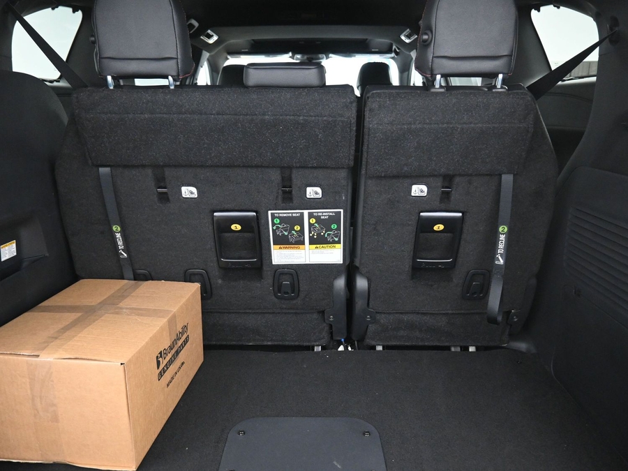 New 2026 Toyota Sienna Hybrid XSE Sport - BraunAbility Side Entry Entry Fold Out Automatic Ramp