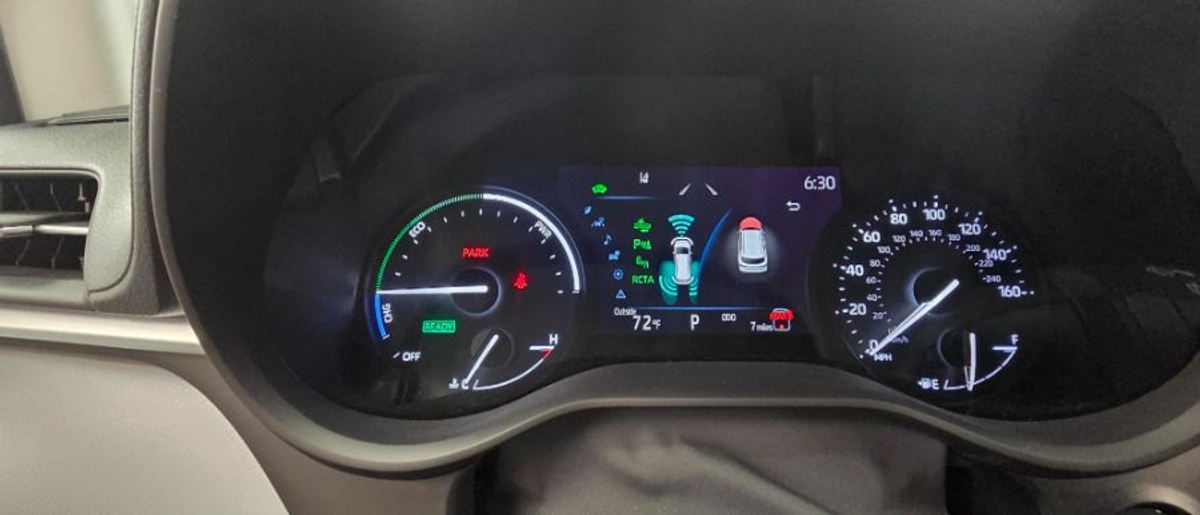 2025 TOYOTA SIENNA - Image 10