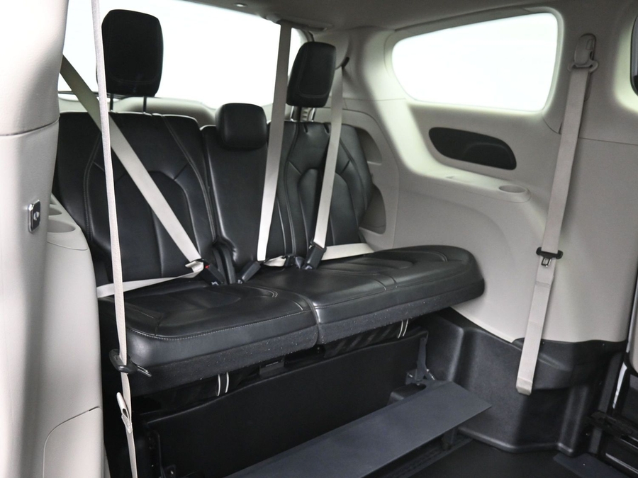 Used 2023 Chrysler Pacifica Touring L - BraunAbility Side Entry Entry Fold Out Automatic Ramp