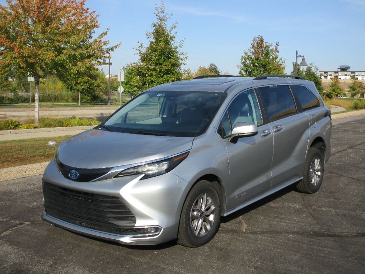 2024 TOYOTA SIENNA - Image 5