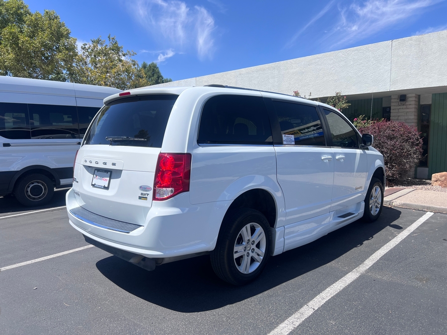 Used 2019 Dodge Grand Caravan SXT - BraunAbility Side Entry Fold Out Automatic Ramp