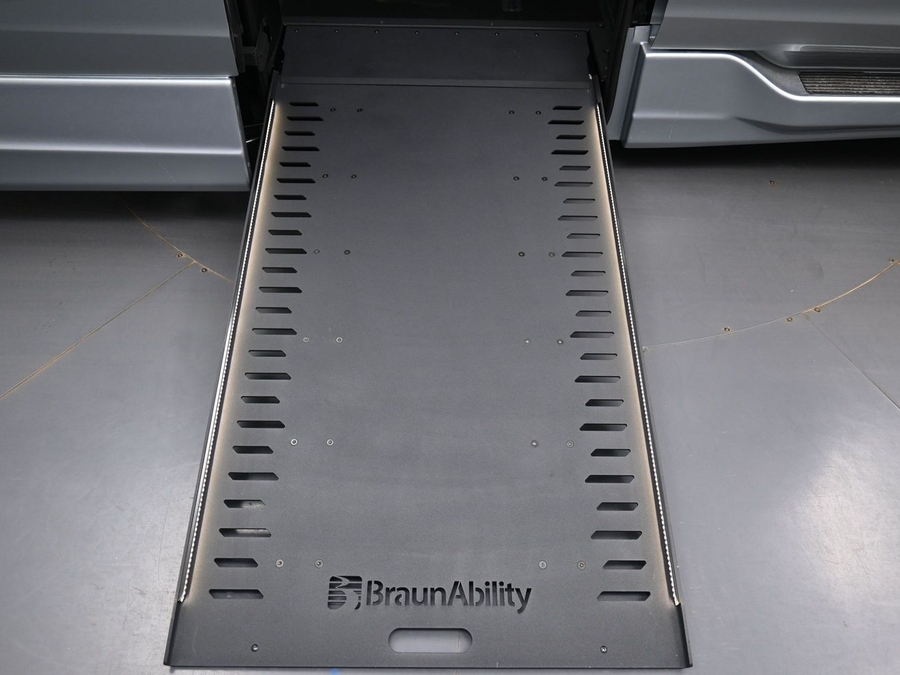 New 2026 Honda Odyssey EX-L - BraunAbility Side Entry Entry In Floor Automatic Ramp