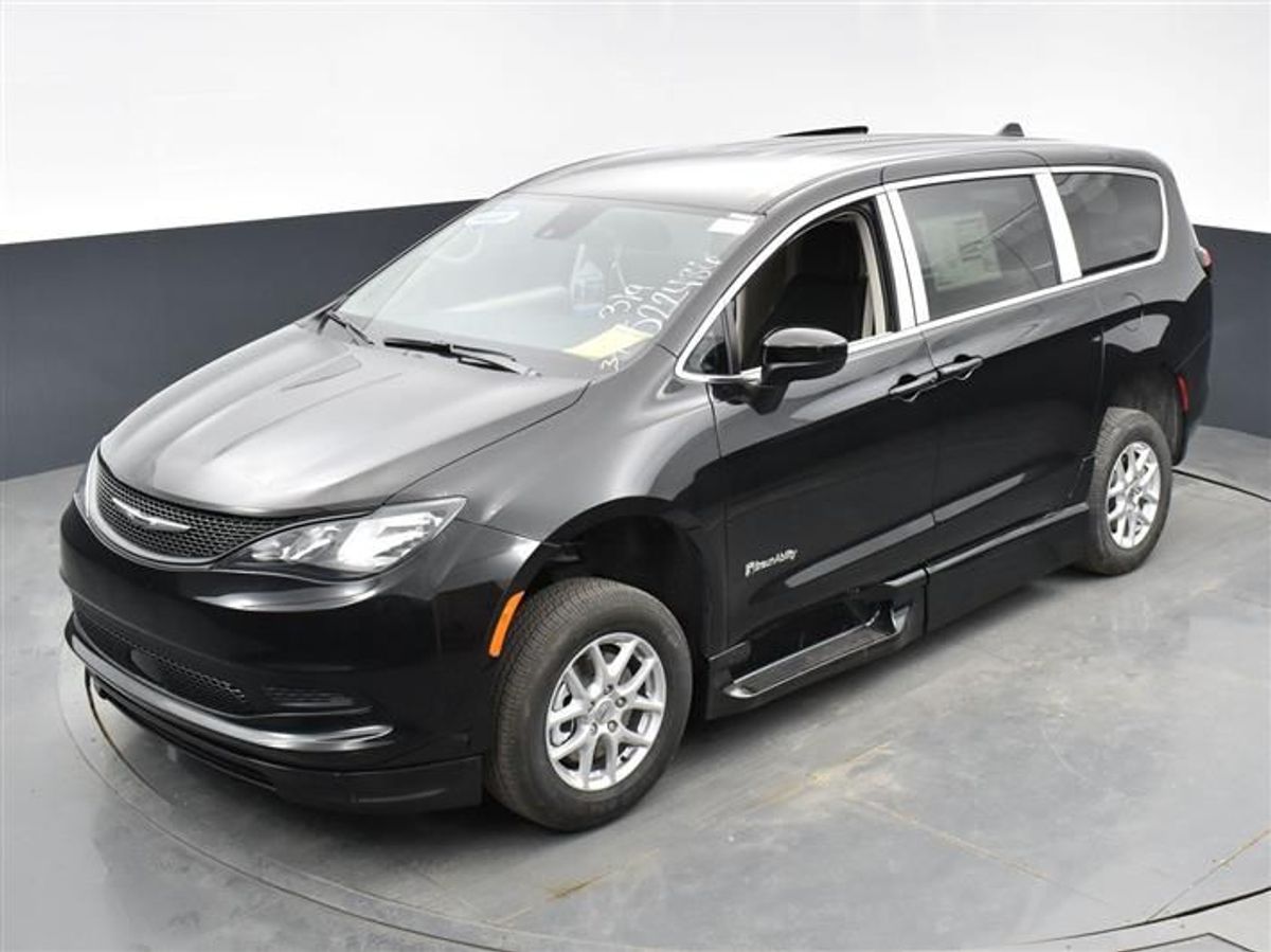 2023 CHRYSLER VOYAGER - Image 4