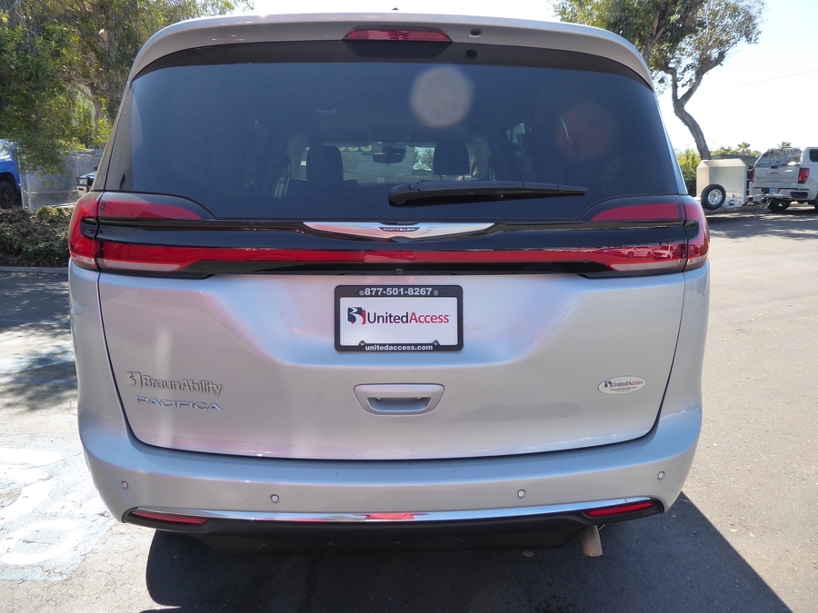 2023 Chrysler Pacifica Touring L - Photo 15