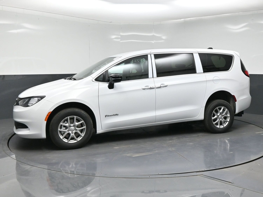 New 2026 Chrysler Voyager LX - BraunAbility Rear Entry Fold Out Manual Ramp