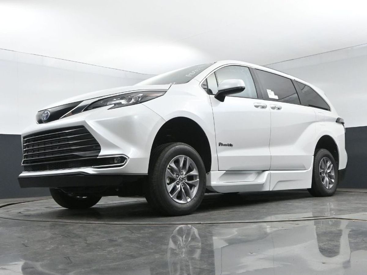 2024 TOYOTA SIENNA - Image 11